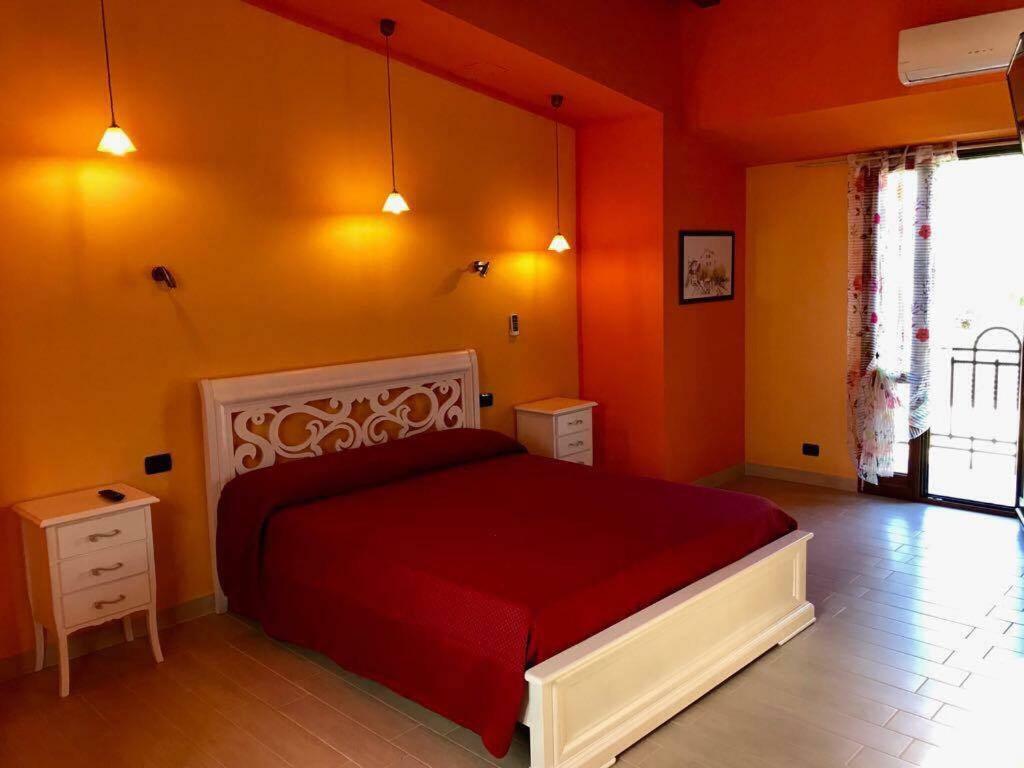 Eleven Bed & Breakfast 2*